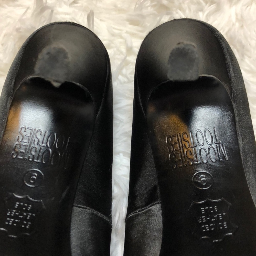 Open toe black dress heels rose accent - Picture 5 of 5